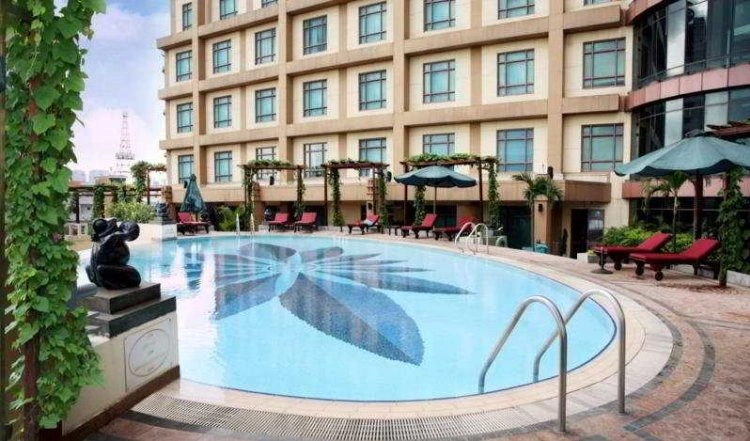 hotel-img