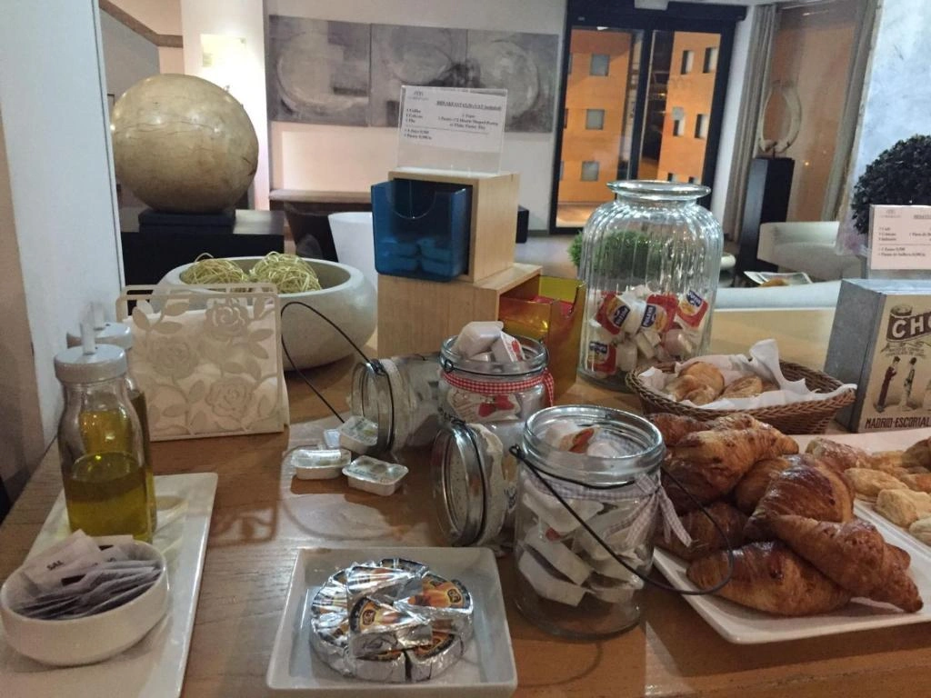 hotel-img