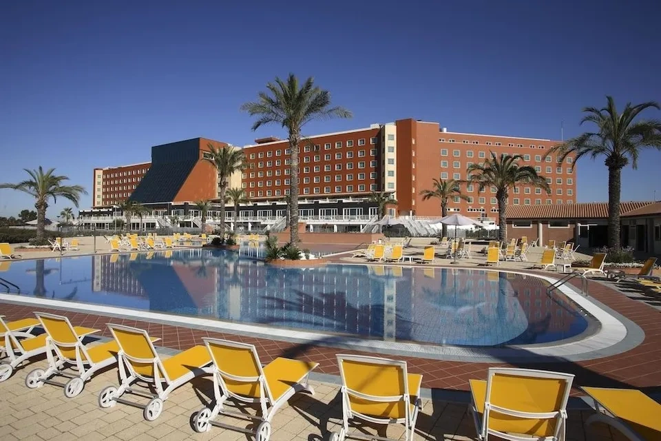 hotel-img