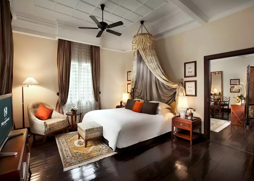 hotel-img