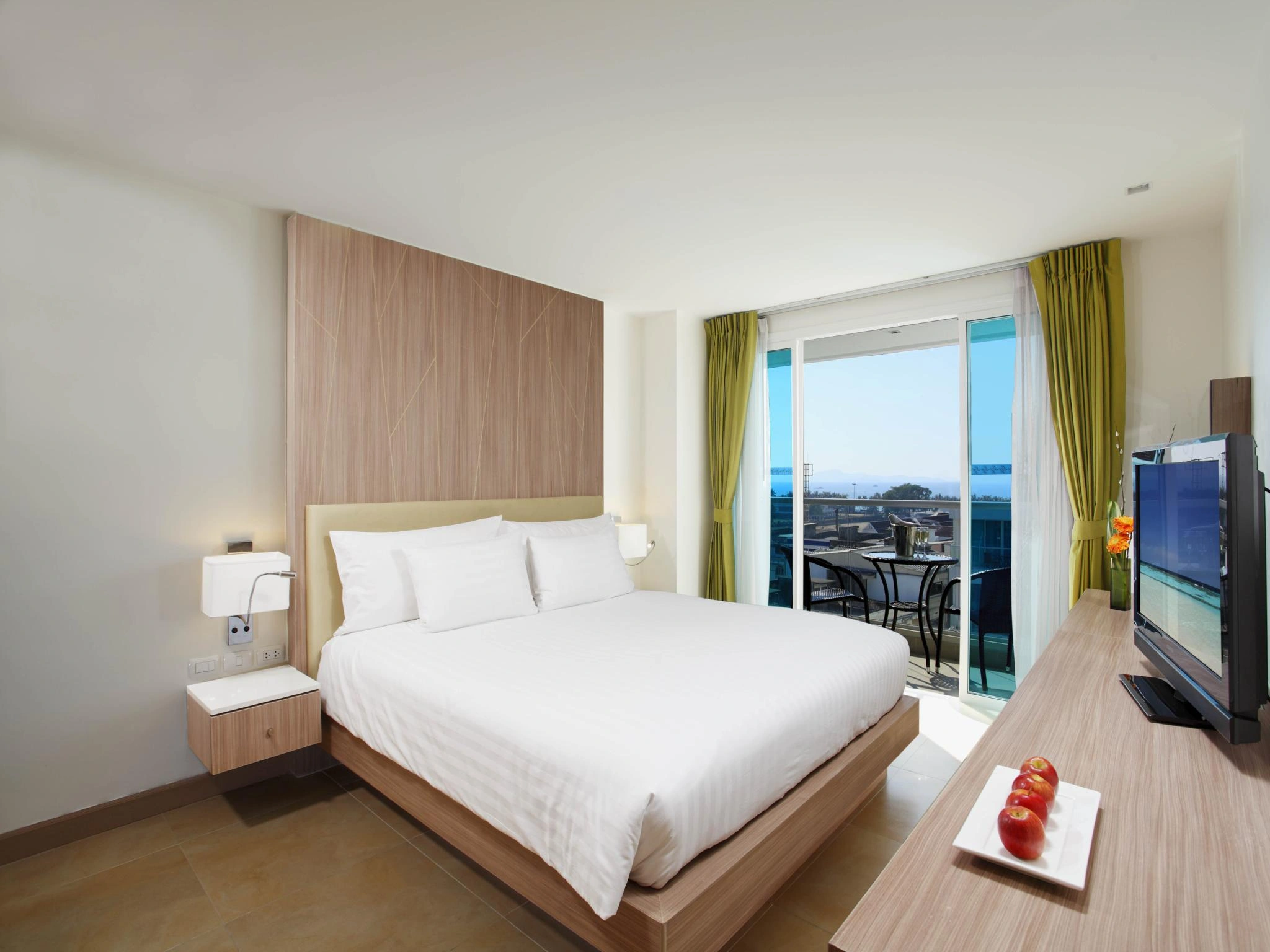 hotel-img