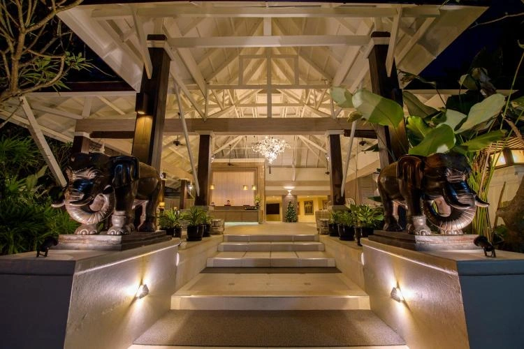 hotel-img