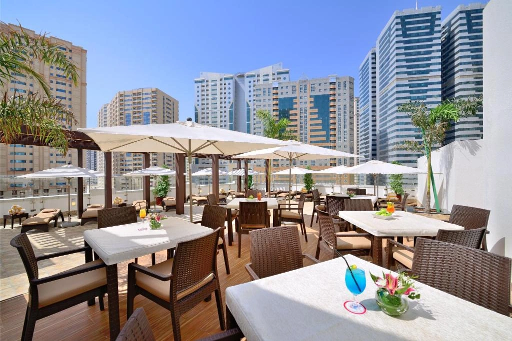 hotel-img