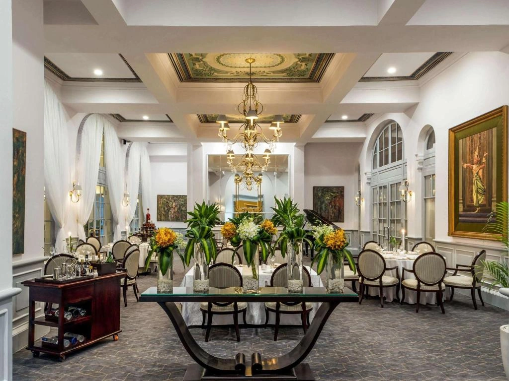 hotel-img