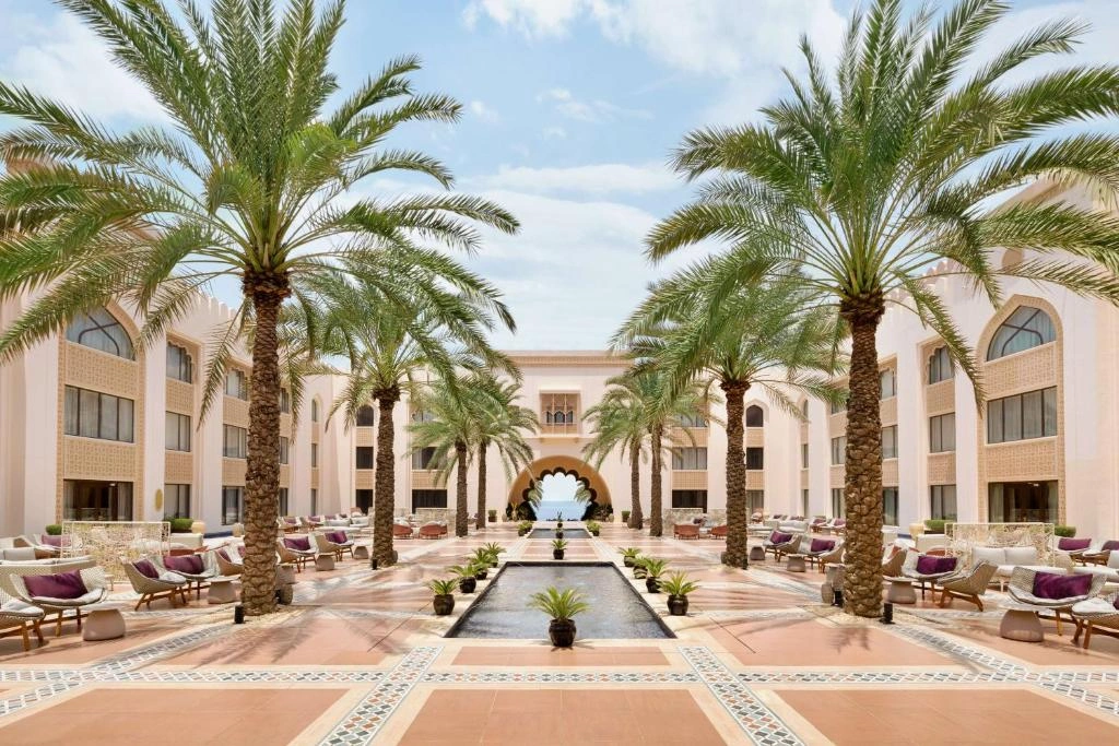 hotel-img