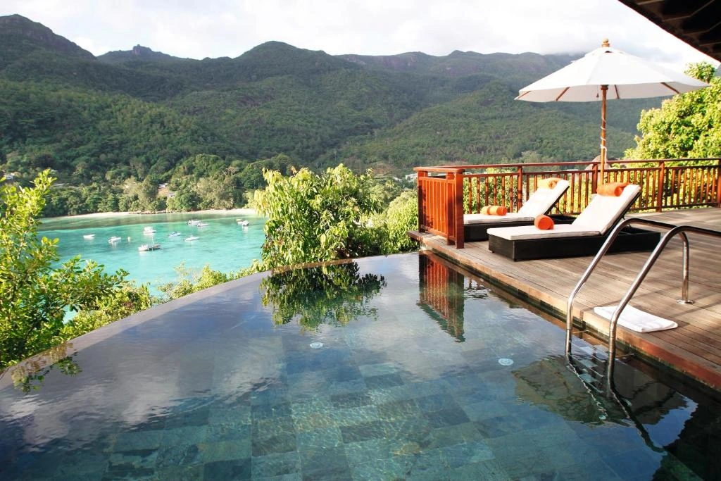 hotel-img