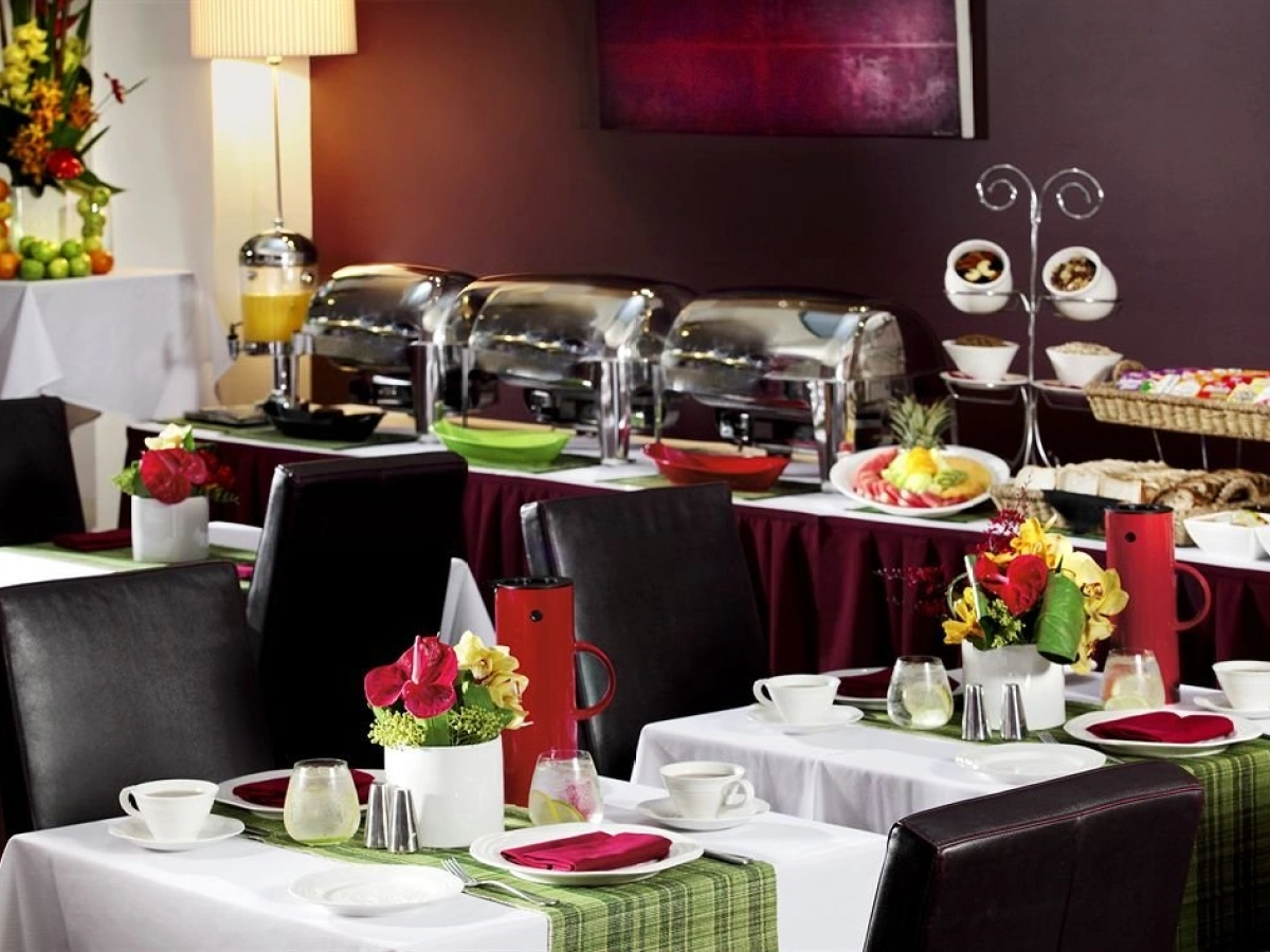 hotel-img