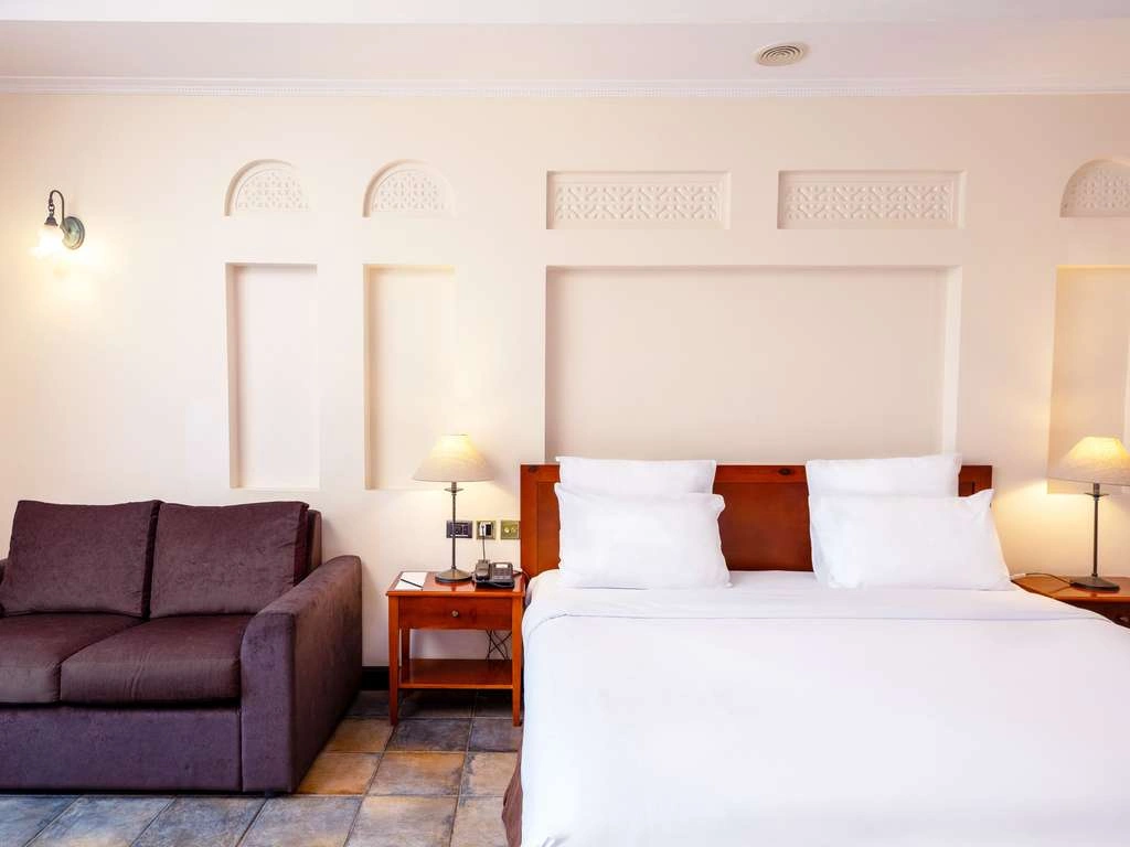 hotel-img