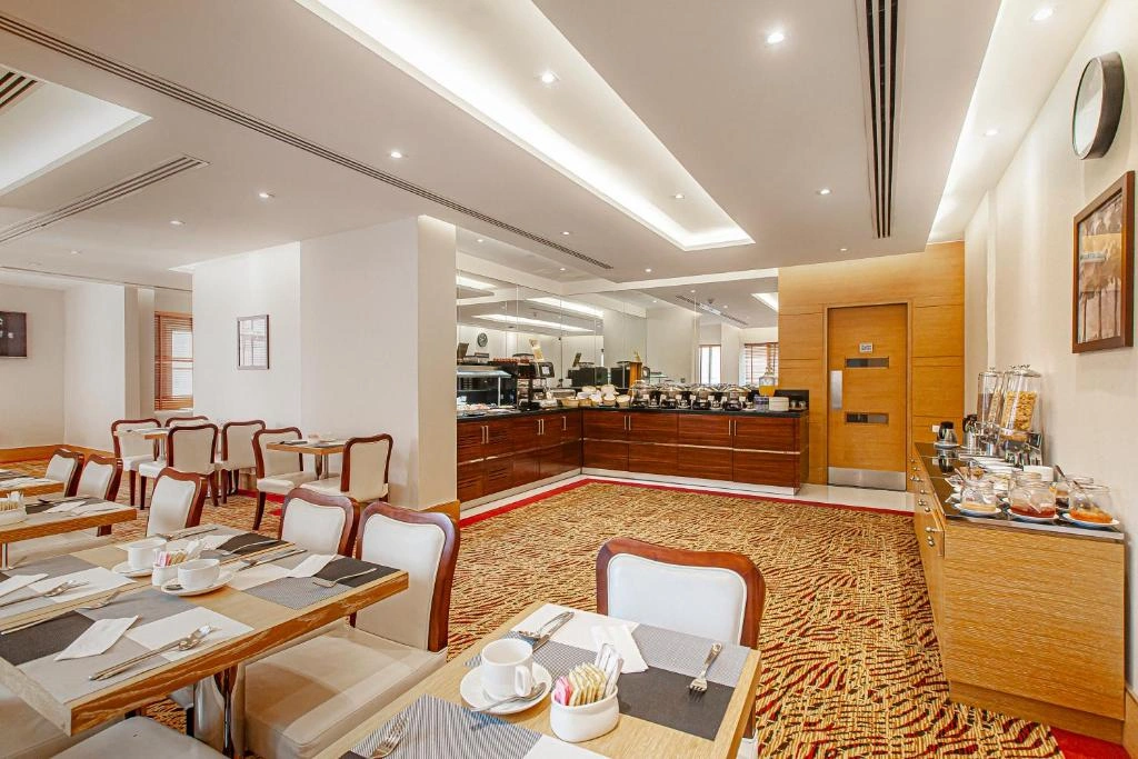 hotel-img