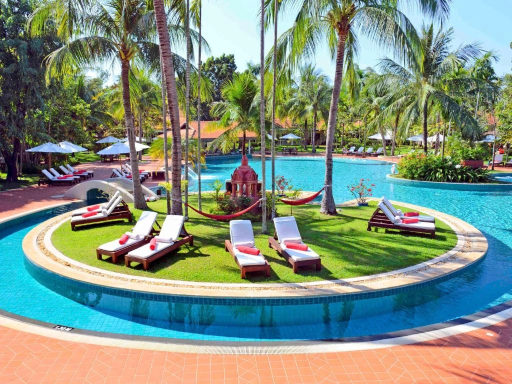 hotel-img