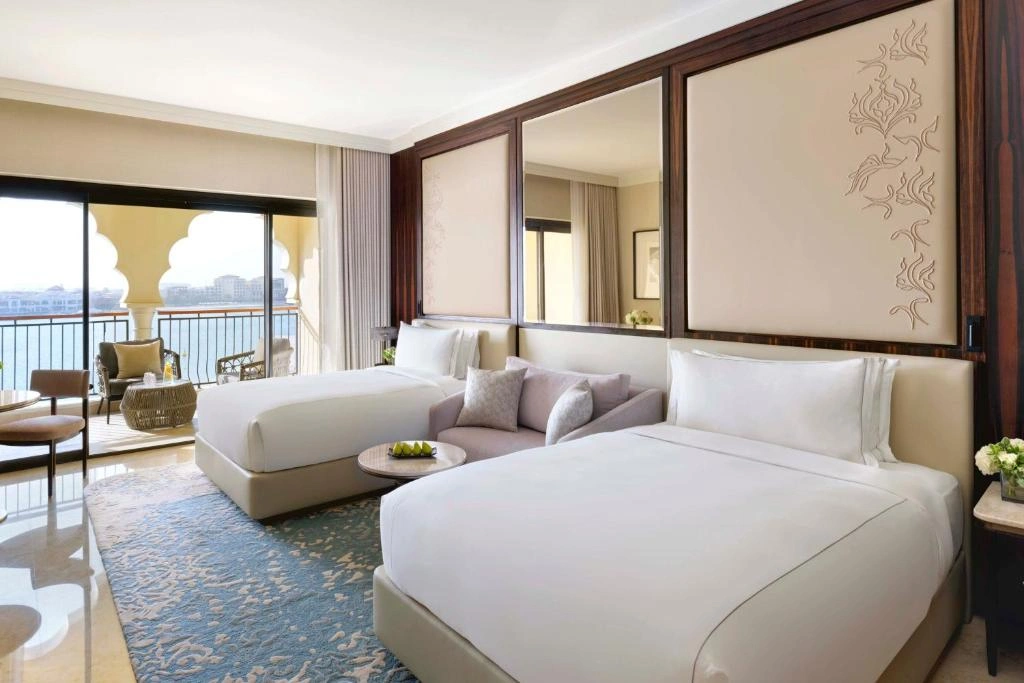 hotel-img