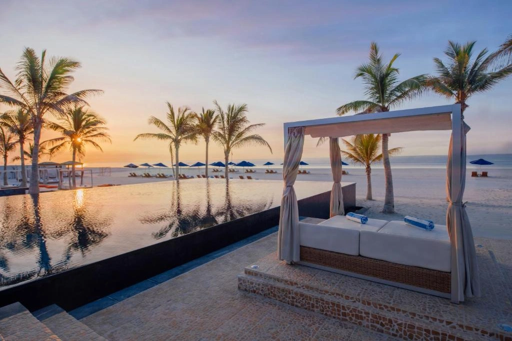 hotel-img