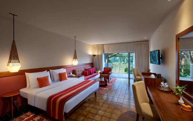 hotel-img