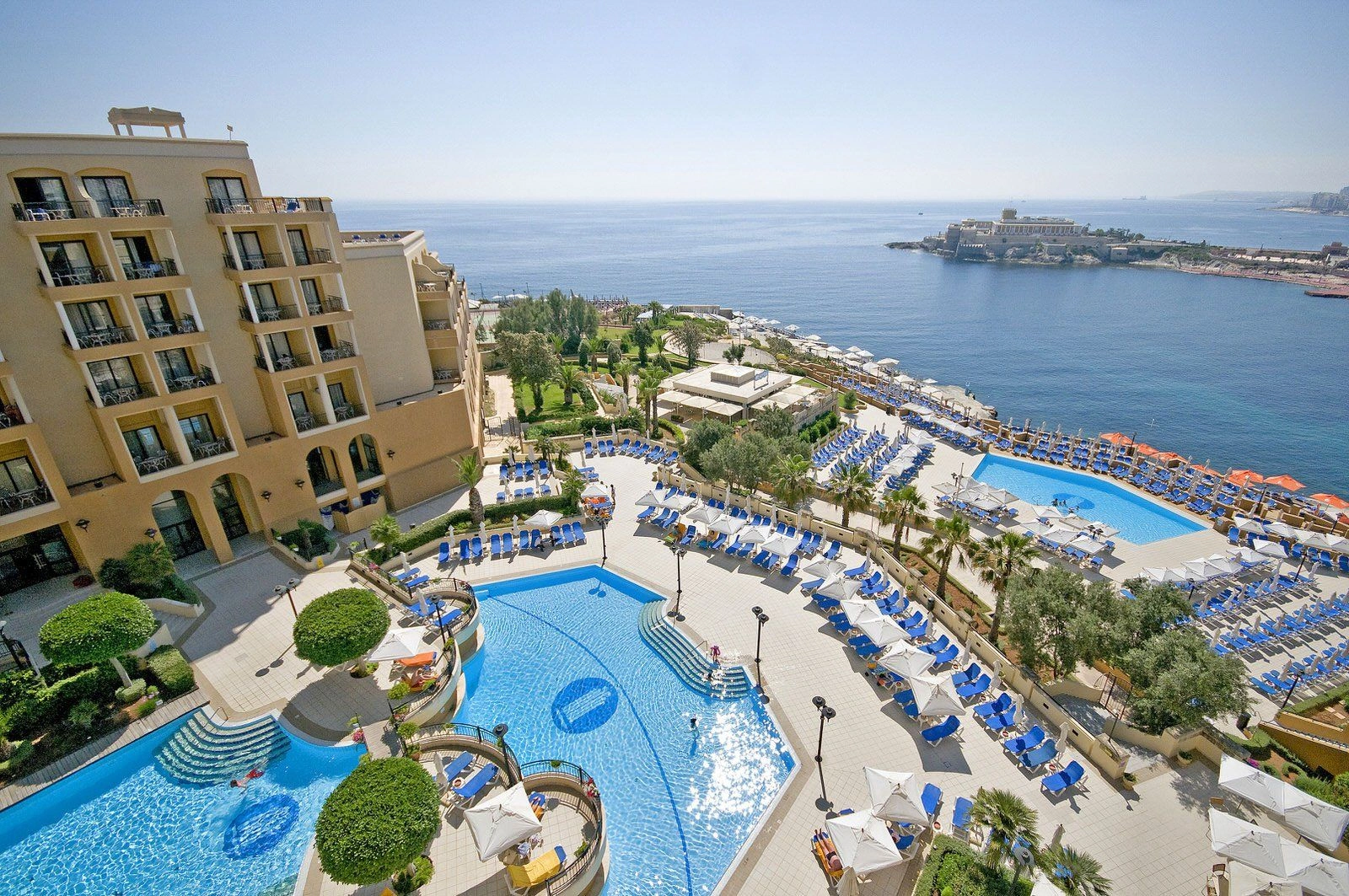 hotel-img