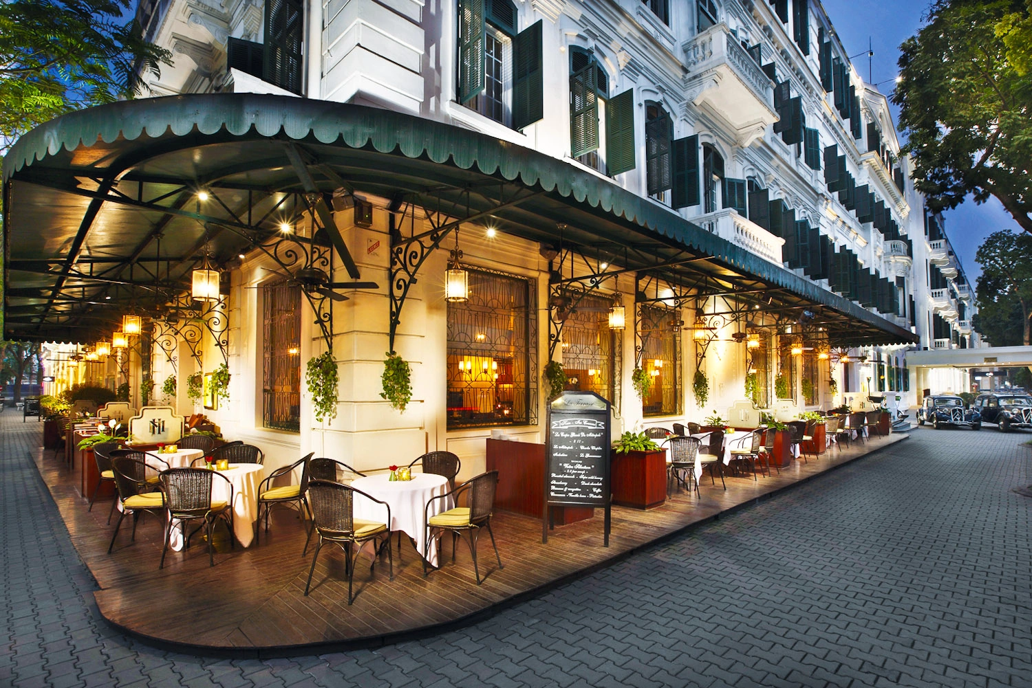 hotel-img