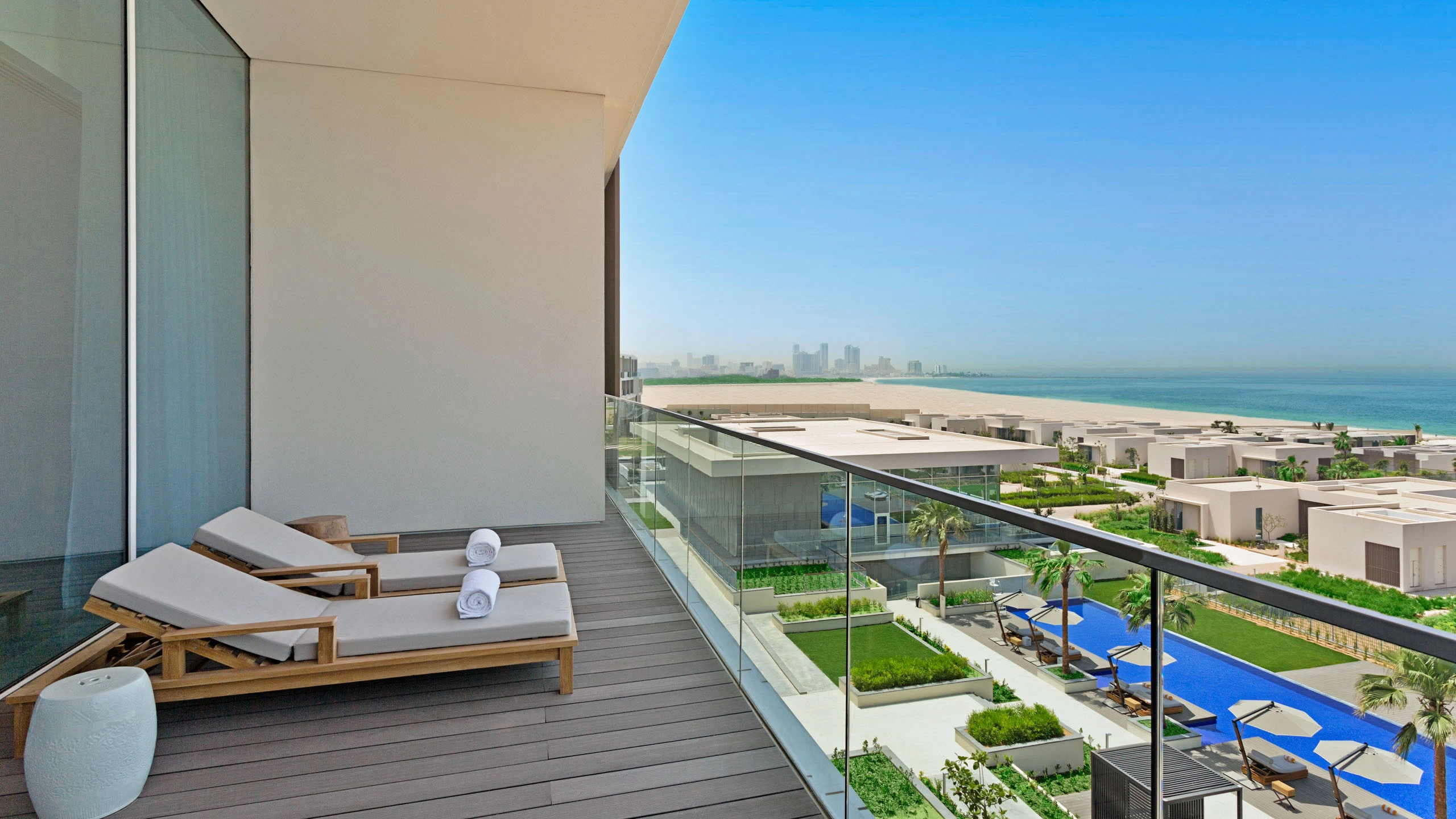 hotel-img