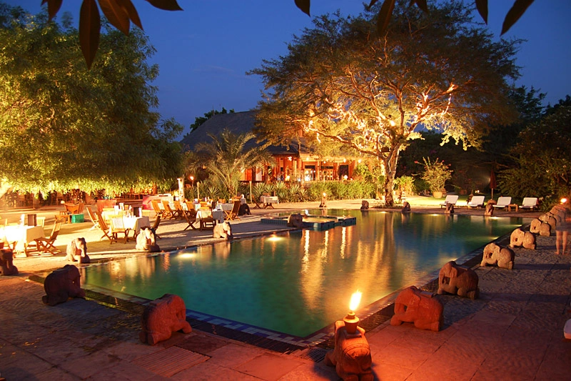 hotel-img