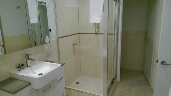 hotel-img