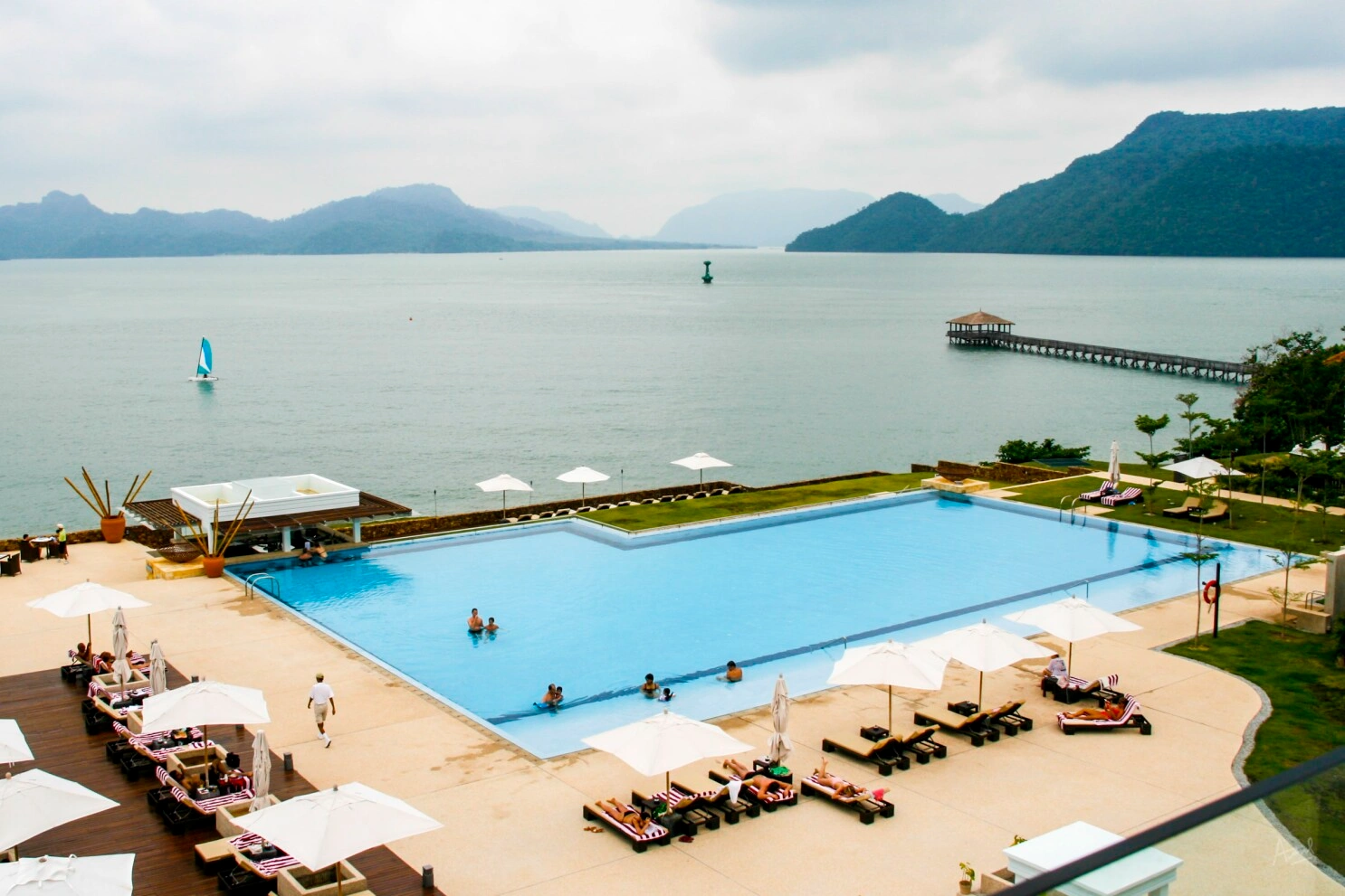 hotel-img