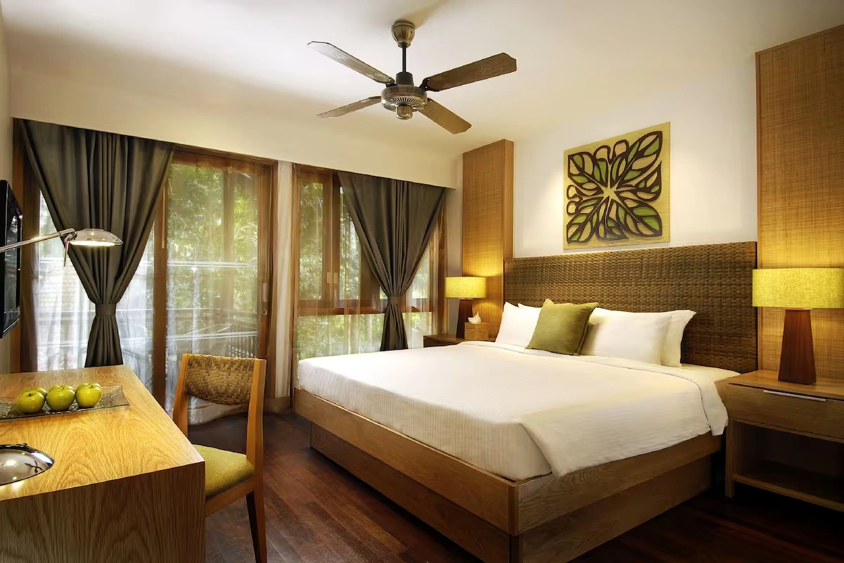 hotel-img