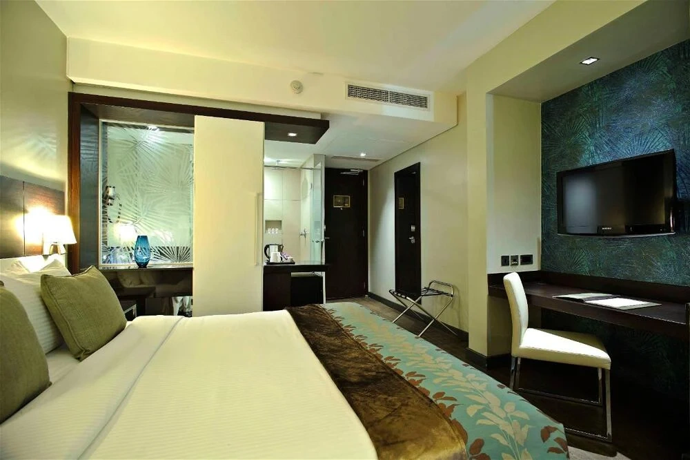hotel-img