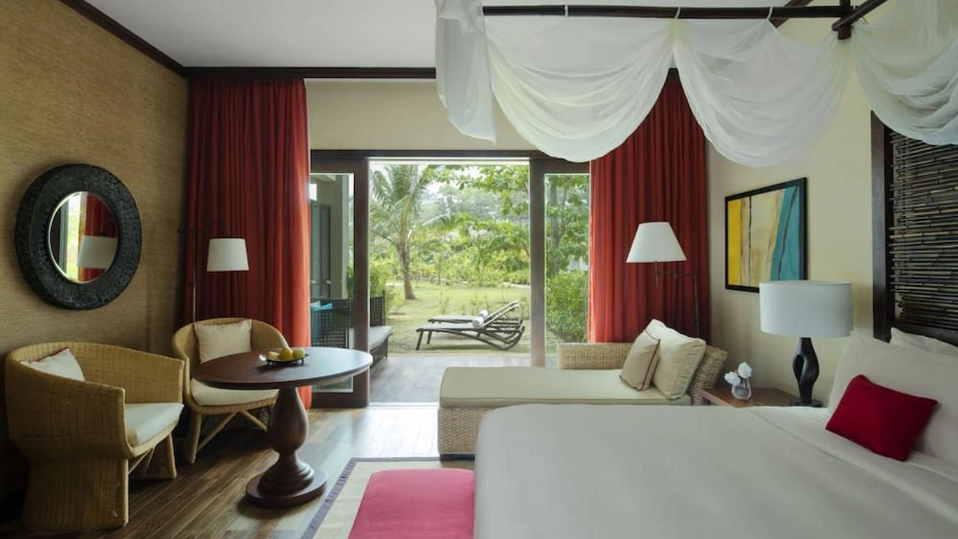 hotel-img