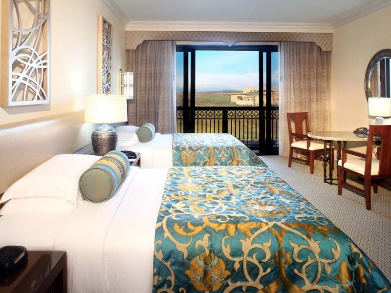 hotel-img