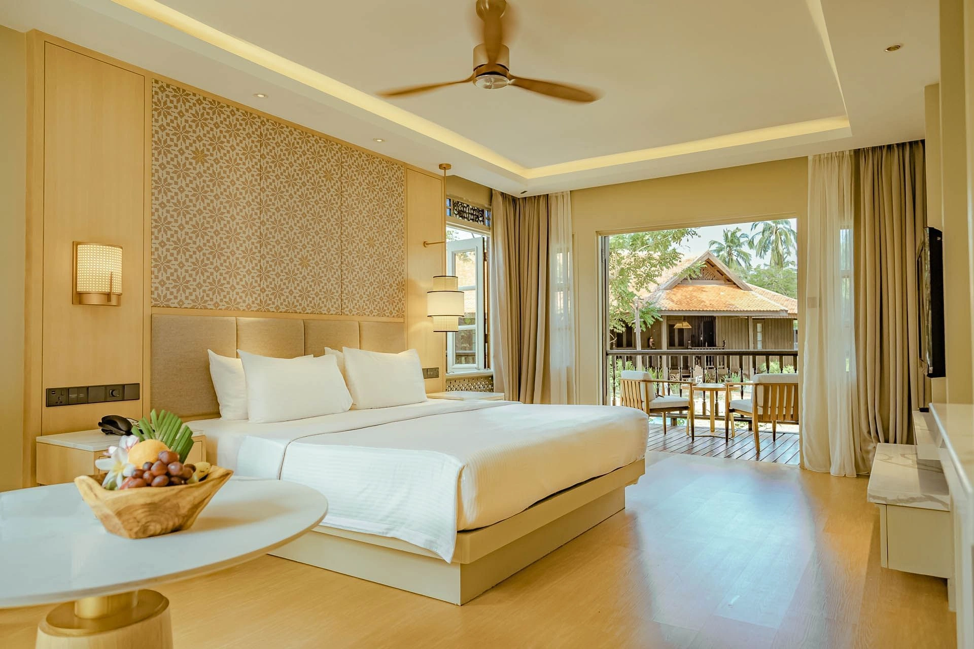 hotel-img