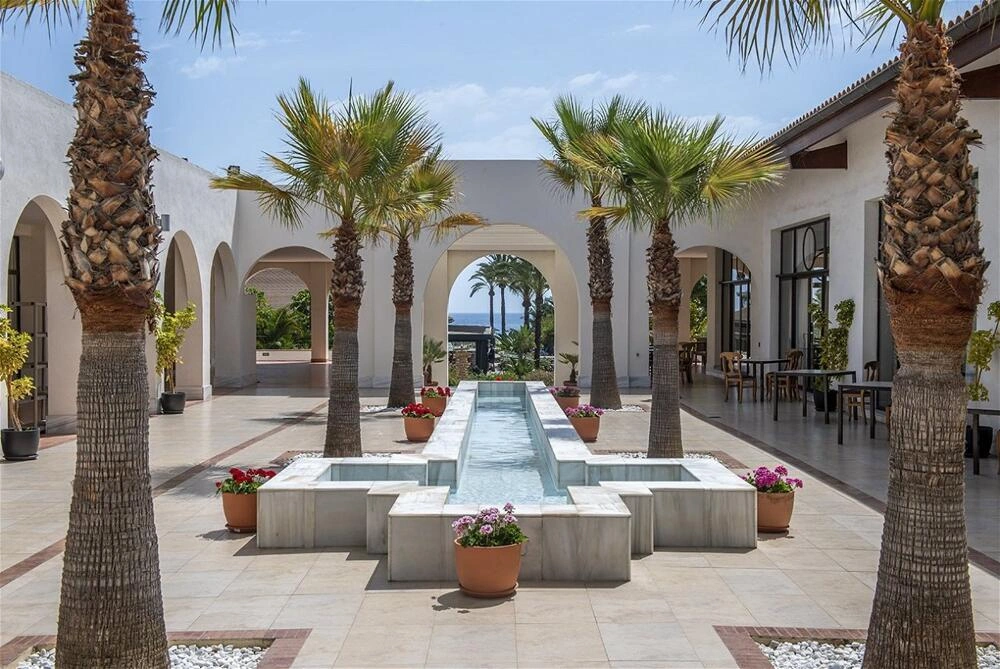 hotel-img
