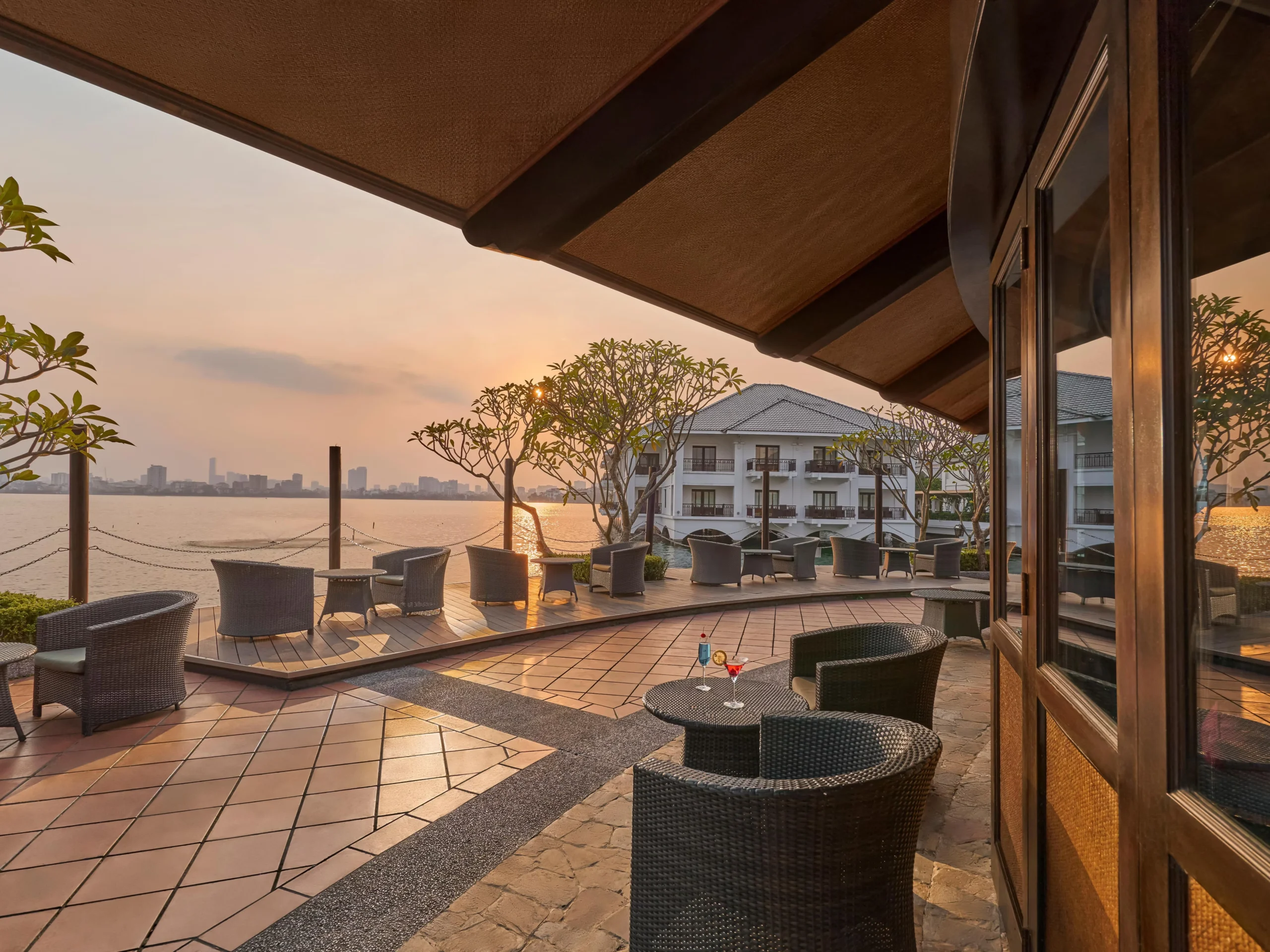 hotel-img