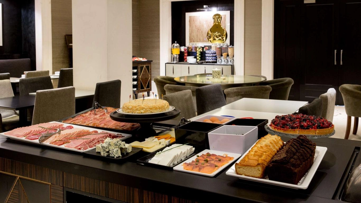 hotel-img