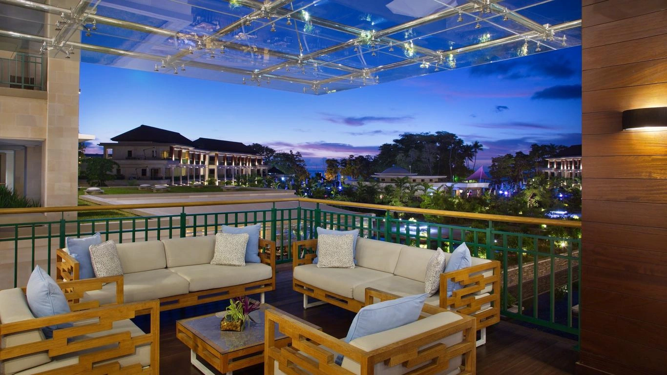 hotel-img