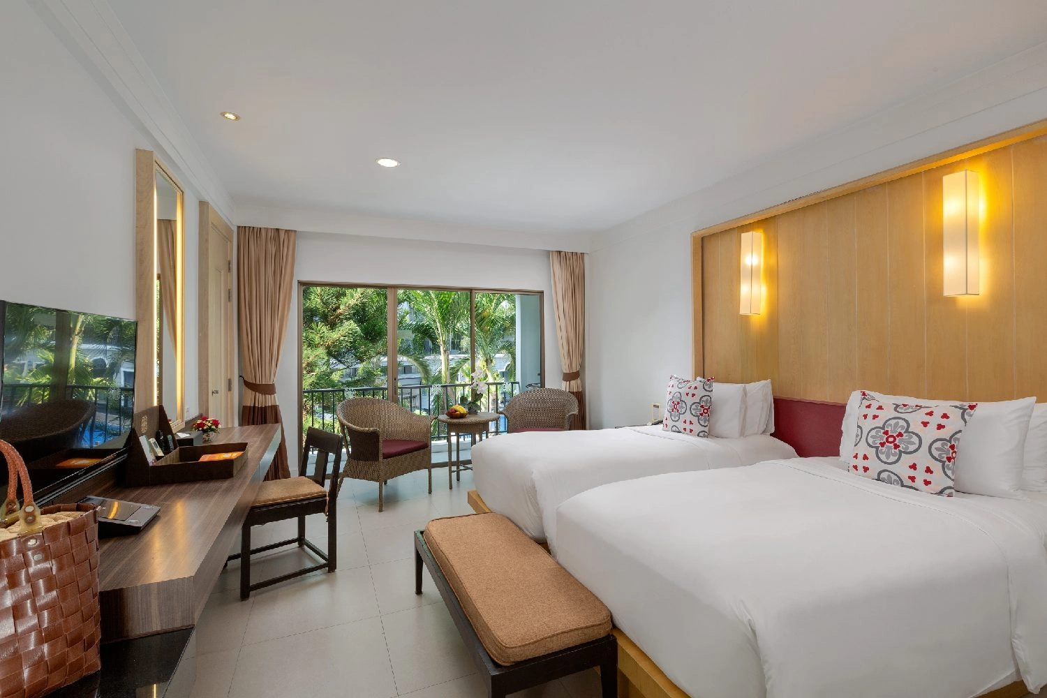 hotel-img