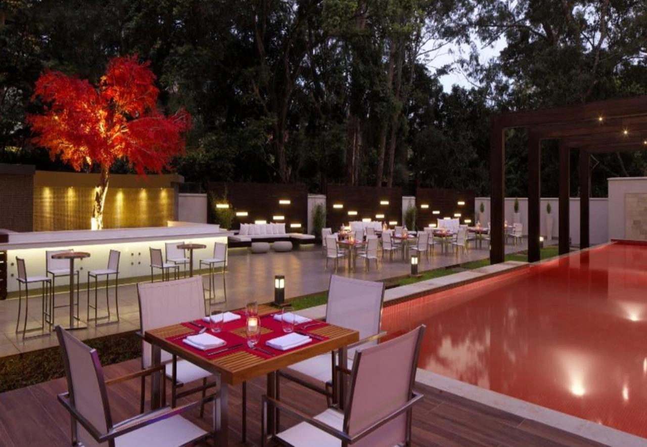 hotel-img