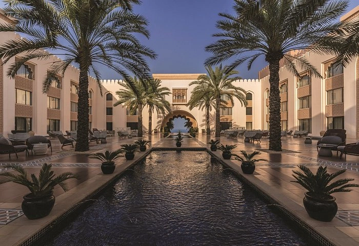 hotel-img