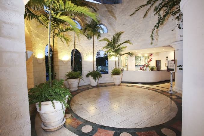 hotel-img