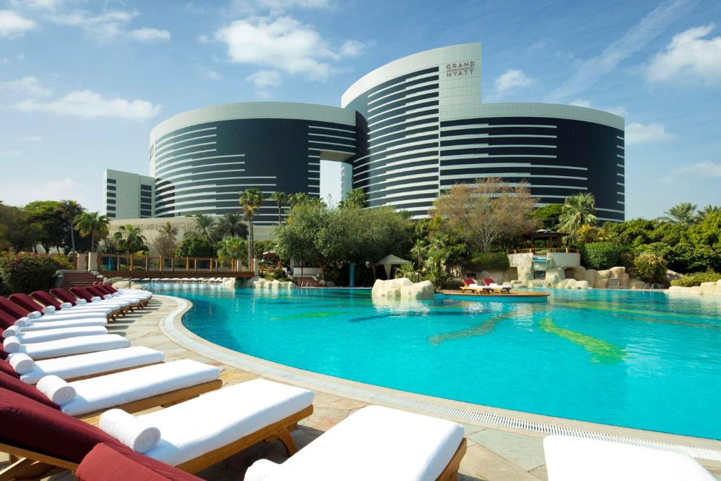 hotel-img